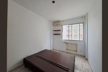Quarto 1 de apartamento para alugar com 2 quartos, 73m² em Cidade Nova, Rio de Janeiro