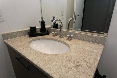 Apartamento à venda com 70m², 2 quartos e 1 vagaBanheiro Social