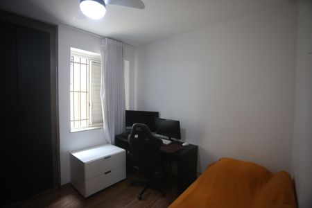 Apartamento à venda com 100m², 3 quartos e 1 vagaQuarto