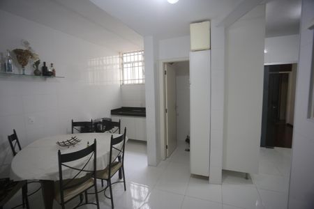 Apartamento à venda com 100m², 3 quartos e 1 vagaArea de serviço