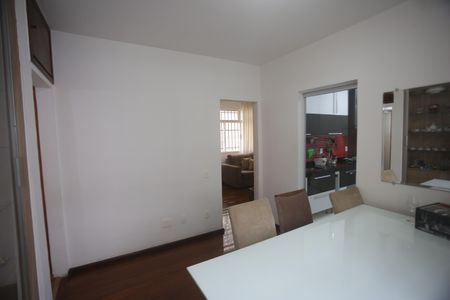 Apartamento à venda com 100m², 3 quartos e 1 vagaSala de jantar