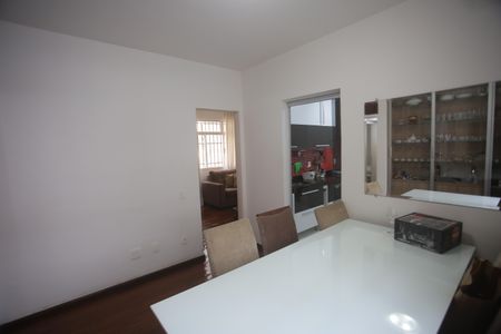 Apartamento à venda com 100m², 3 quartos e 1 vagaSala de jantar