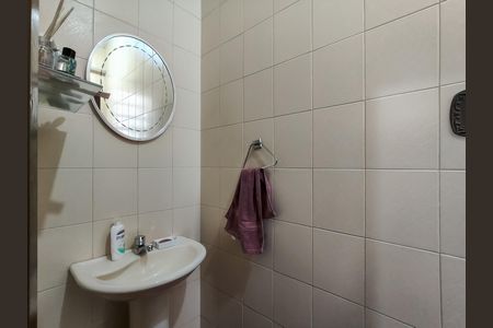 Casa à venda com 258m², 5 quartos e 2 vagasLavabo