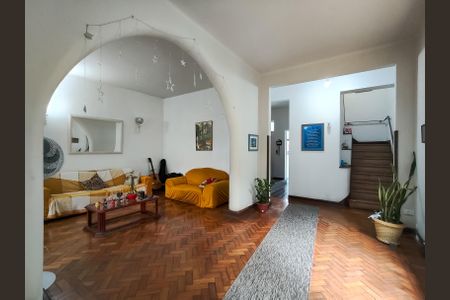 Sala de casa à venda com 5 quartos, 258m² em Grajaú, Rio de Janeiro
