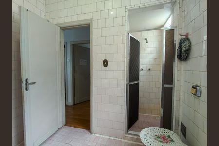 Casa à venda com 258m², 5 quartos e 2 vagasBanheiro Corredor