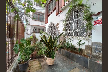 Casa à venda com 258m², 5 quartos e 2 vagasJardim