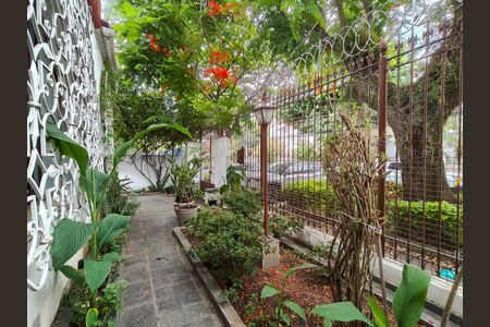 Casa à venda com 258m², 5 quartos e 2 vagasJardim