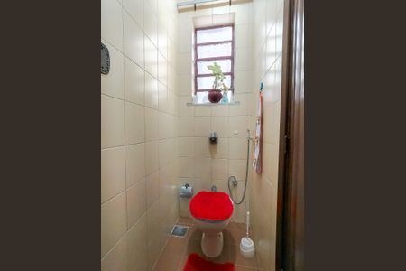 Casa à venda com 258m², 5 quartos e 2 vagasLavabo