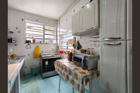 Casa à venda com 258m², 5 quartos e 2 vagasCozinha