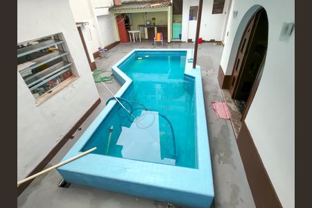 Casa à venda com 258m², 5 quartos e 2 vagasPiscina