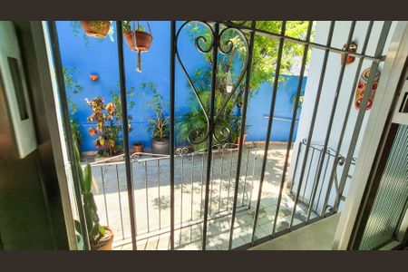 Vista da Sala de casa para alugar com 2 quartos, 70m² em Ramos, Rio de Janeiro