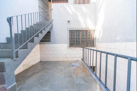 Casa à venda com 122m², 3 quartos e 2 vagasQuintal 