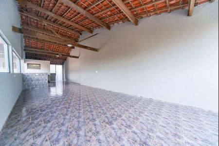 Casa à venda com 122m², 3 quartos e 2 vagasCobertura