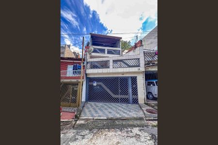 Casa à venda com 122m², 3 quartos e 2 vagasFachada