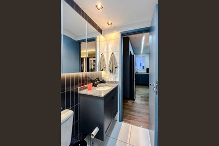 Banheiro de apartamento para alugar com 2 quartos, 36m² em Água Rasa, São Paulo