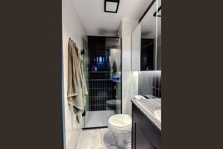 Banheiro de apartamento para alugar com 2 quartos, 36m² em Água Rasa, São Paulo