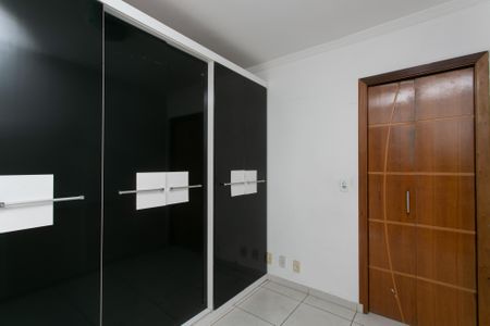 Quarto 1  de apartamento para alugar com 2 quartos, 50m² em Itaquera, São Paulo