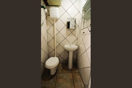 Banheiro Social de casa para alugar com 2 quartos, 166m² em Maracanã, Praia Grande