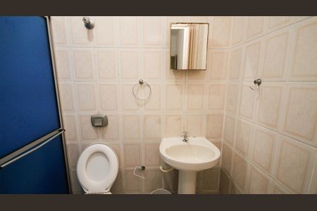 Casa para alugar com 166m², 2 quartos e 2 vagasBanheiro da Suíte 1