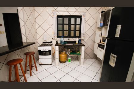 Casa para alugar com 166m², 2 quartos e 2 vagasCozinha