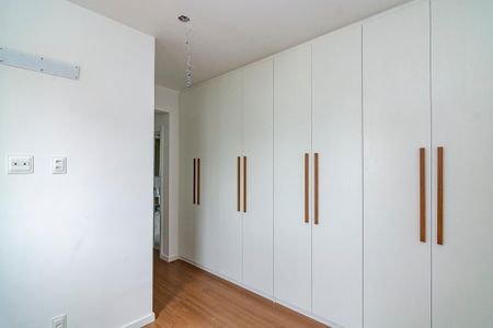 Apartamento para alugar com 57m², 3 quartos e 2 vagasSuíte