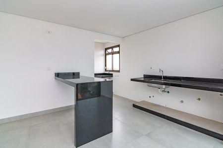 Cozinha de apartamento para alugar com 3 quartos, 57m² em Prado, Belo Horizonte