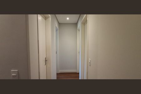 Corredor  de apartamento à venda com 3 quartos, 75m² em Vila Caminho do Mar, São Bernardo do Campo