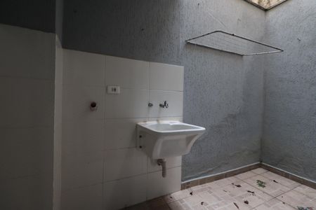 Casa de condomínio para alugar com 100m², 2 quartos e 1 vagaÁrea de Serviço