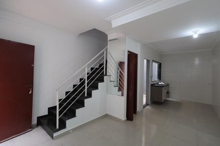 Sala de casa de condomínio para alugar com 2 quartos, 100m² em Vila Esperança, São Paulo