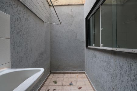 Casa de condomínio para alugar com 100m², 2 quartos e 1 vagaÁrea de Serviço