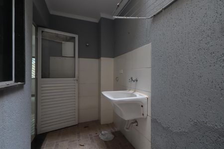 Casa de condomínio para alugar com 100m², 2 quartos e 1 vagaÁrea de Serviço
