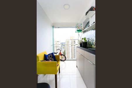 Apartamento à venda com 69m², 2 quartos e 1 vagaVaranda