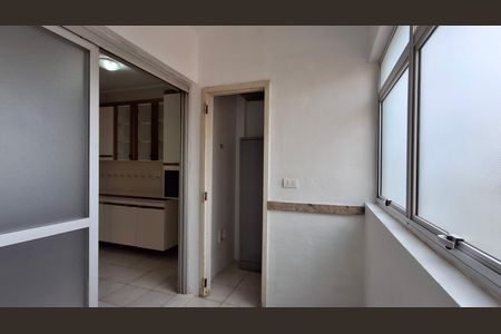 Apartamento para alugar com 107m², 3 quartos e 2 vagasÁrea de Serviço