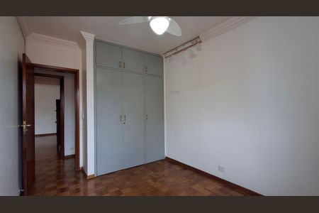Apartamento para alugar com 107m², 3 quartos e 2 vagasQuarto 2