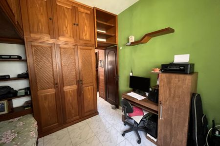 Casa à venda com 649m², 4 quartos e 8 vagas Casa à venda com 649m², 4 quartos e 8 vagasQuarto 3