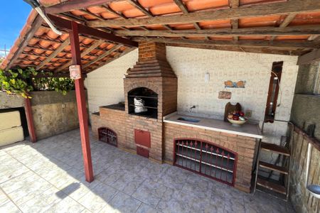 Casa à venda com 649m², 4 quartos e 8 vagas Casa à venda com 649m², 4 quartos e 8 vagasChurrasqueira