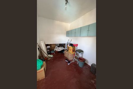 Casa à venda com 649m², 4 quartos e 8 vagas Casa à venda com 649m², 4 quartos e 8 vagasQuarto de serviço