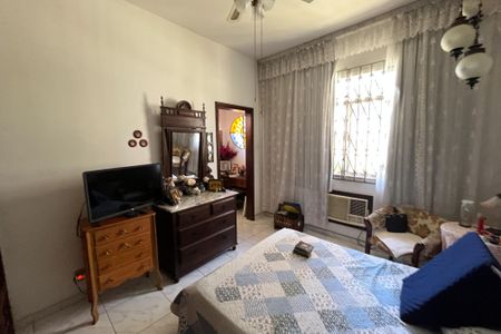 Casa à venda com 649m², 4 quartos e 8 vagas Casa à venda com 649m², 4 quartos e 8 vagasQuarto 4