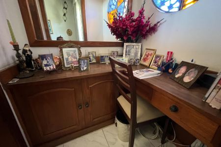 Casa à venda com 649m², 4 quartos e 8 vagas Casa à venda com 649m², 4 quartos e 8 vagasQuarto 4