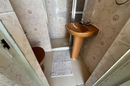 Casa à venda com 649m², 4 quartos e 8 vagas Casa à venda com 649m², 4 quartos e 8 vagasBanheiro 4