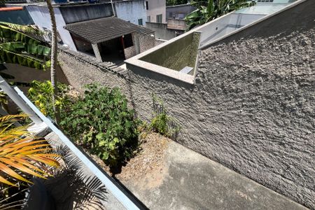 Casa à venda com 649m², 4 quartos e 8 vagas Casa à venda com 649m², 4 quartos e 8 vagasQuintal