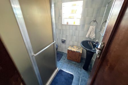 Casa à venda com 649m², 4 quartos e 8 vagas Casa à venda com 649m², 4 quartos e 8 vagasBanheiro 1