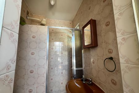 Casa à venda com 649m², 4 quartos e 8 vagas Casa à venda com 649m², 4 quartos e 8 vagasBanheiro 4