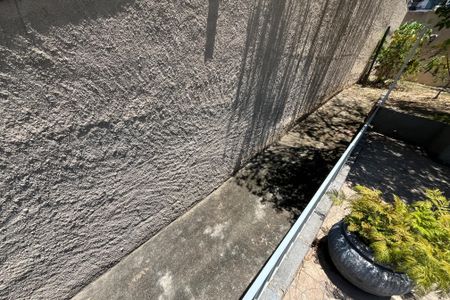 Casa à venda com 649m², 4 quartos e 8 vagas Casa à venda com 649m², 4 quartos e 8 vagasQuintal