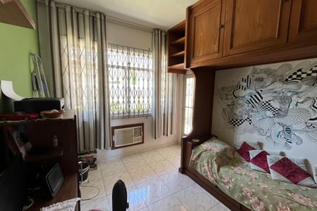 Casa à venda com 649m², 4 quartos e 8 vagas Casa à venda com 649m², 4 quartos e 8 vagasQuarto 3