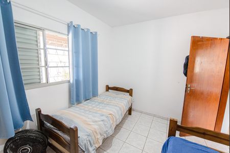 Quarto 2 de casa para alugar com 2 quartos, 70m² em Residencial Novo Horizonte, Taubaté