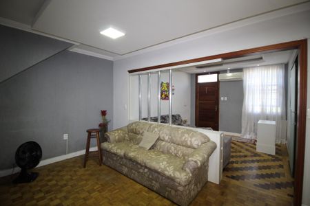 Casa à venda com 68m², 3 quartos e 1 vagaSala