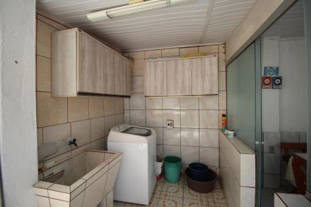 Casa à venda com 68m², 3 quartos e 1 vagaÁrea de Serviço