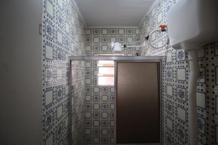 Casa à venda com 68m², 3 quartos e 1 vagaBanheiro 2