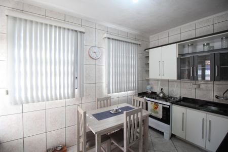 Casa à venda com 68m², 3 quartos e 1 vagaCozinha